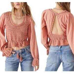 Free People Megan Crochet Top. CORAL SAND Size XS